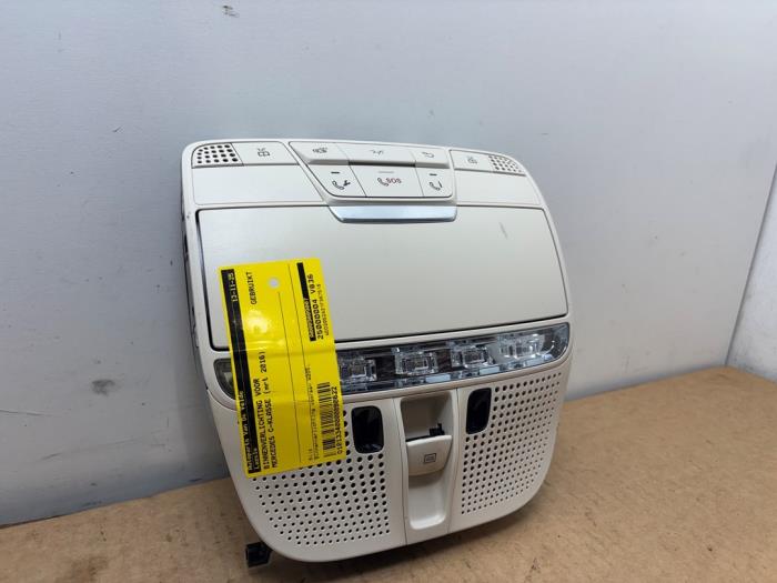 Oswietlenie wewnetrzne przód Mercedes C-Klasse