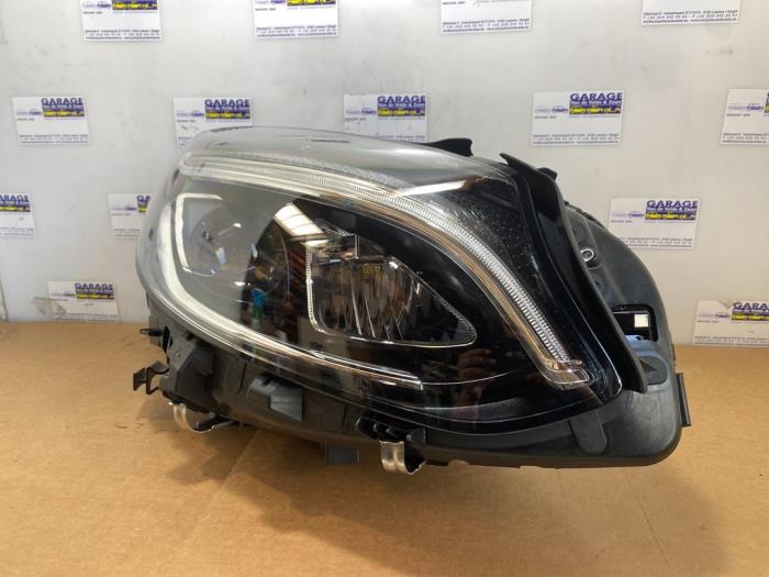 Headlight, right Mercedes B-Klasse