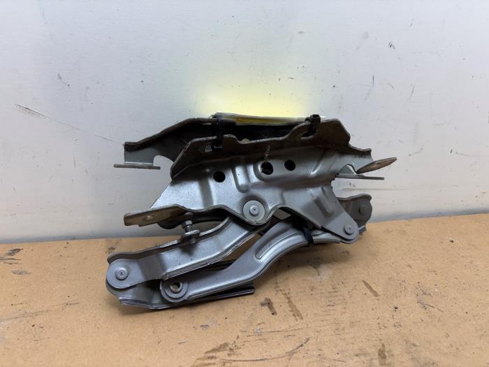 Zawias pokrywy silnika Mercedes A-Klasse