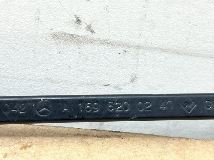 Ruitenwisserarm voor Mercedes A-Klasse