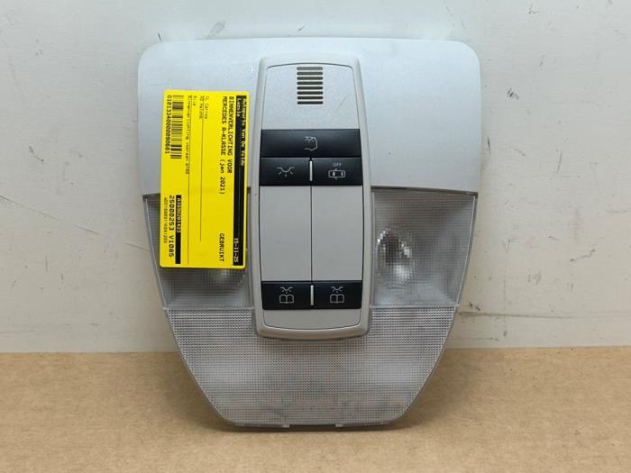 Oswietlenie wewnetrzne przód Mercedes A-Klasse