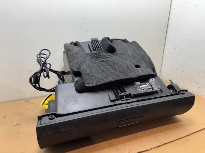 Boîte à gants Mercedes A-Klasse