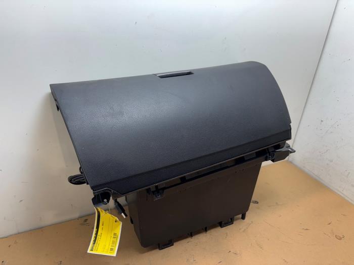 Handschuhfach Mercedes A-Klasse