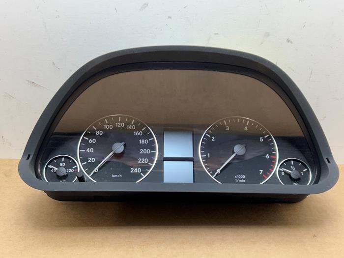 Licznik kilometrów KM Mercedes A-Klasse