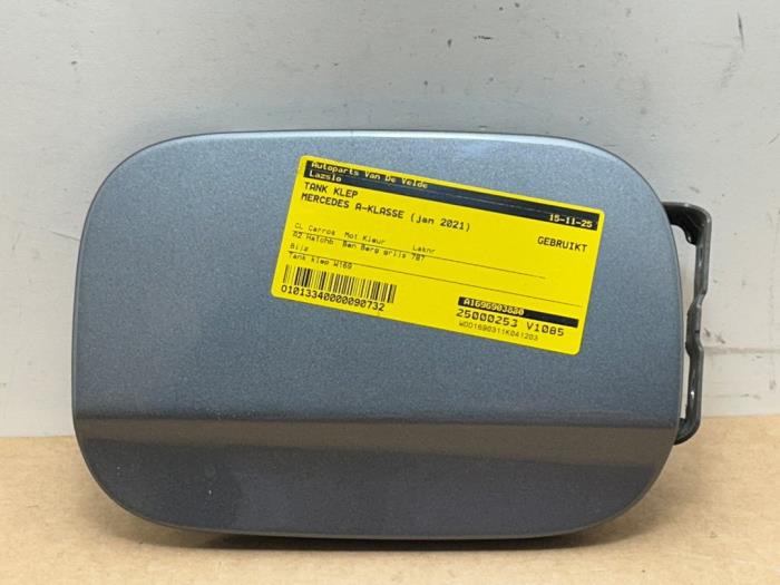 Pokrywa wlewu paliwa Mercedes A-Klasse