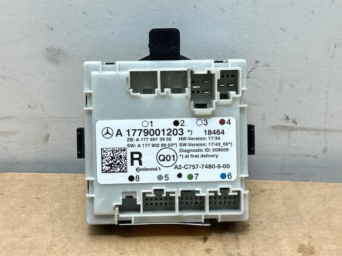 Modul centralnego zamka Mercedes A-Klasse