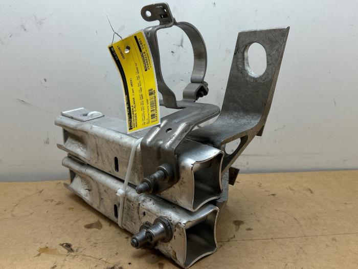 Belka chlodnicy Mercedes C-Klasse