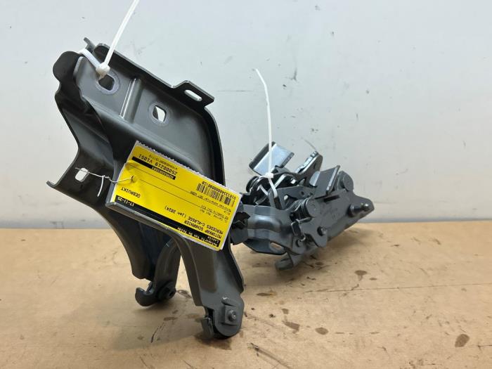 Bonnet Hinge Mercedes C-Klasse