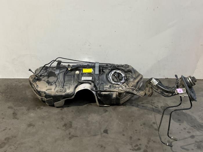 Krafstofftank Mercedes C-Klasse