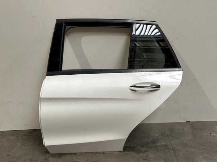 Tür 4-türig links hinten Mercedes C-Klasse