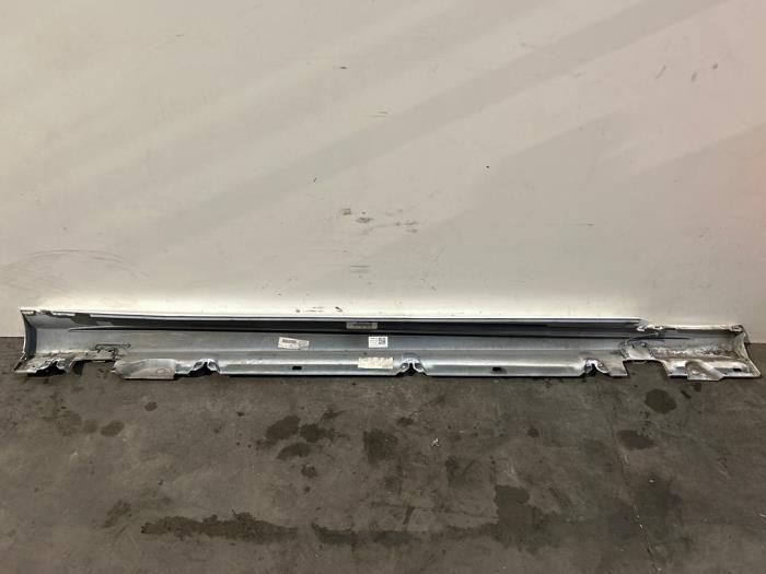 Seuil gauche Mercedes C-Klasse