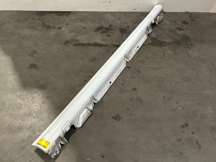 Sill, right Mercedes C-Klasse