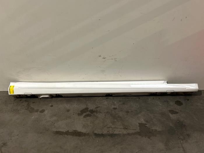 Próg prawy Mercedes C-Klasse