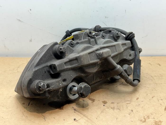 Etrier de frein (pince) avant gauche Mercedes C-Klasse