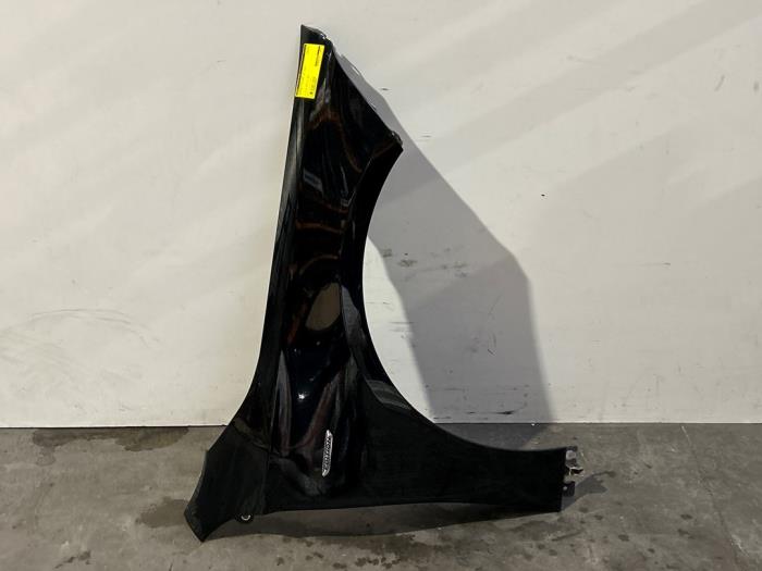 Blotnik prawy przód Mercedes A-Klasse