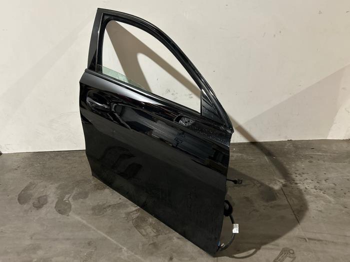 Puerta 4 puertas derecha delante Mercedes A-Klasse