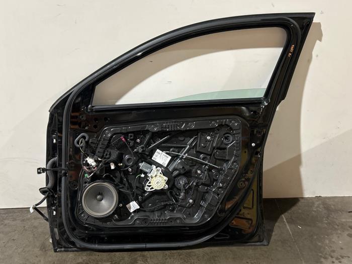 Puerta 4 puertas derecha delante Mercedes A-Klasse