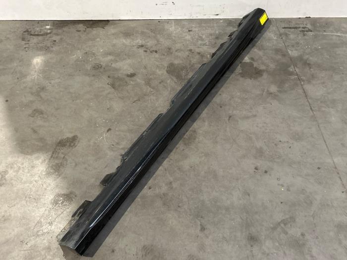 Sill, right Mercedes A-Klasse