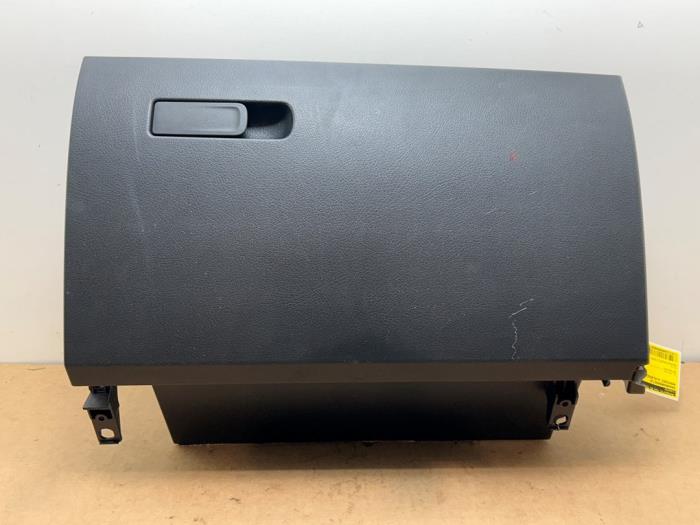 Handschuhfach Mercedes A-Klasse