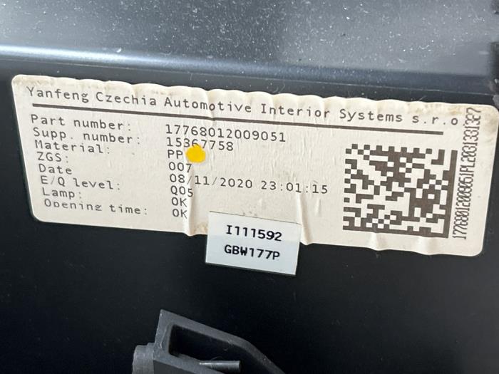 Boîte à gants Mercedes A-Klasse