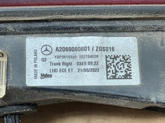 Feu arrière gauche Mercedes C-Klasse