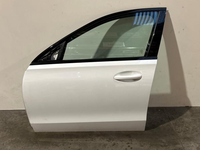 Drzwi lewe przednie wersja 4-drzwiowa Mercedes C-Klasse