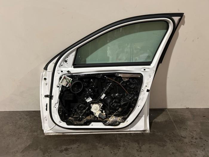 Puerta 4 puertas derecha delante Mercedes C-Klasse