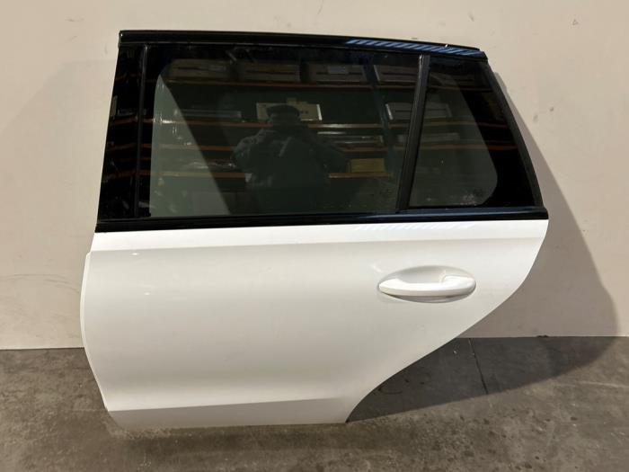 Tür 4-türig links hinten Mercedes C-Klasse