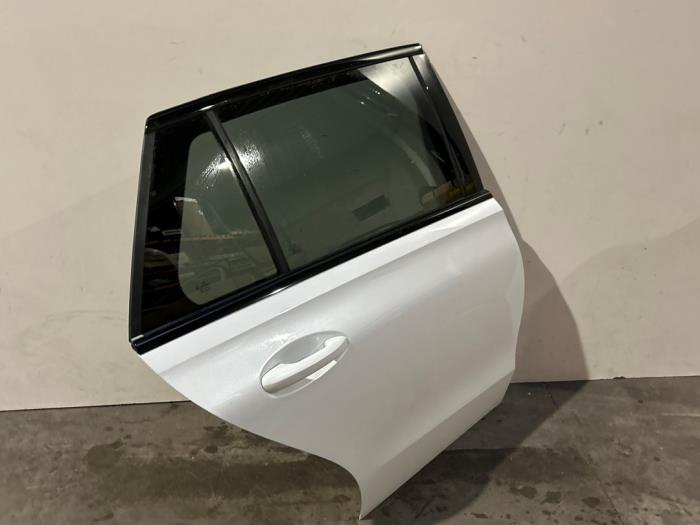 Drzwi prawe tylne wersja 4-drzwiowa Mercedes C-Klasse