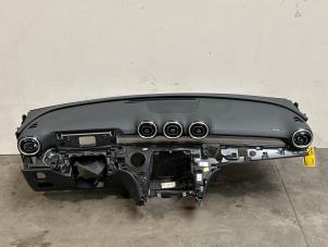 Gebruikte Dashboard Mercedes C Estate (S206) C-300 e 2.0 Turbo Prijs € 907,50 Inclusief btw aangeboden door Autoparts Van De Velde