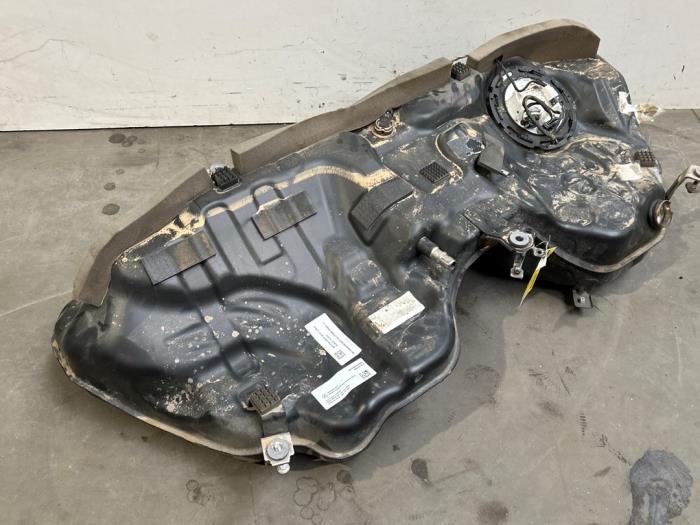Réservoir de carburant Mercedes C-Klasse