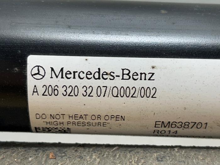 Zestaw amortyzatorów Mercedes C-Klasse