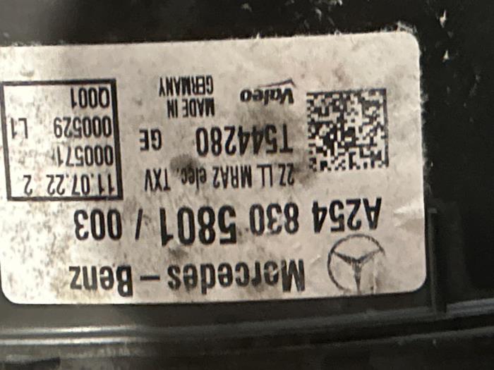 Kachelhuis Mercedes C-Klasse