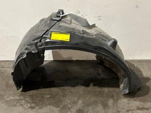 Gebruikte Slijkweerder Mercedes C Estate (S206) C-300 e 2.0 Turbo Prijs € 60,50 Inclusief btw aangeboden door Autoparts Van De Velde