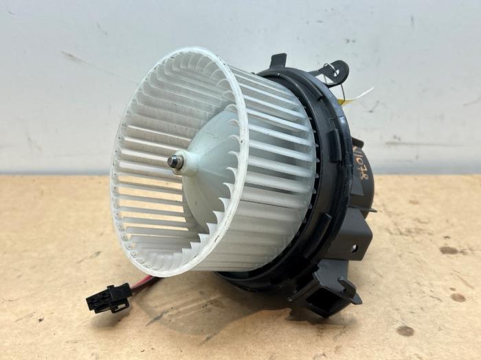 Silnik wentylatora nagrzewnicy Mercedes CLS-Klasse