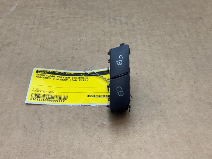 Przelacznik obslugi drzwi Mercedes C-Klasse