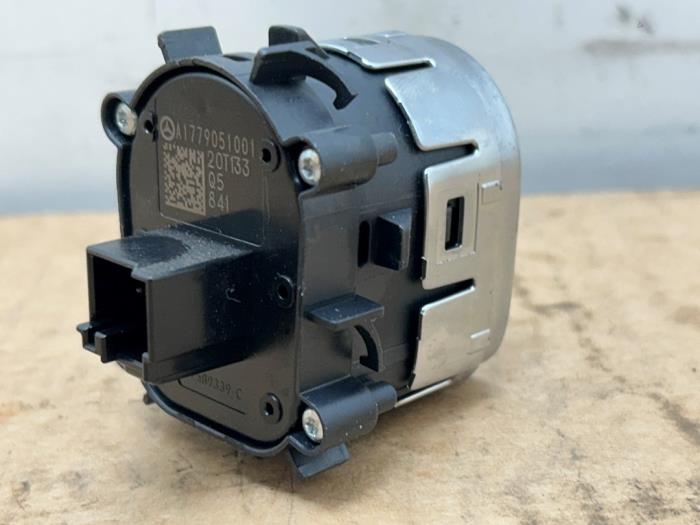 Stacyjka + sterownik Mercedes CLA