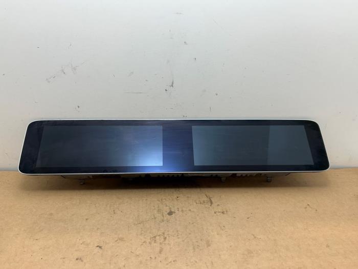 Wyswietlacz nawigacji Mercedes CLA