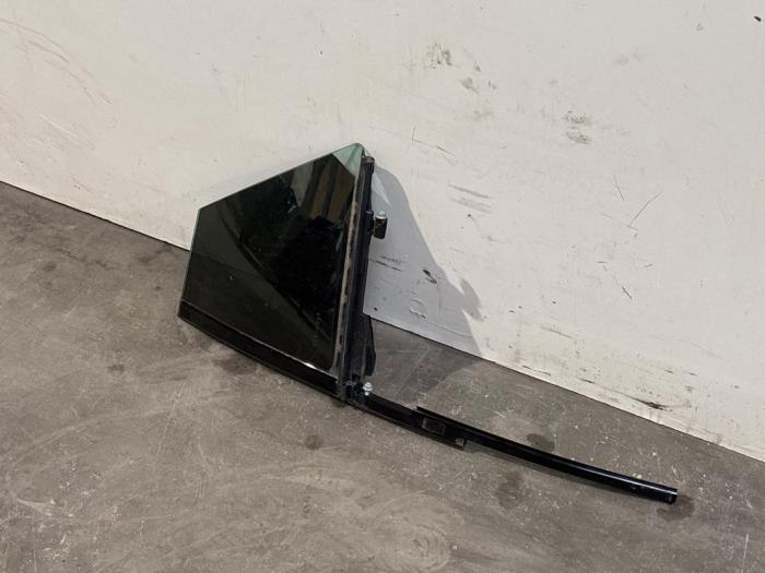 Extra window 4-door, left Mercedes CLA