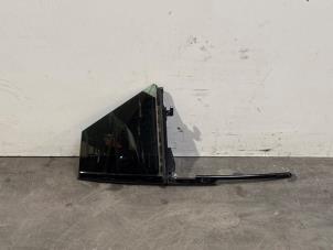 Gebruikte Ruit Extra 4Deurs links-achter Mercedes CLA Shooting Brake (118.6) 1.3 CLA-180 Turbo 16V Prijs € 48,40 Inclusief btw aangeboden door Autoparts Van De Velde