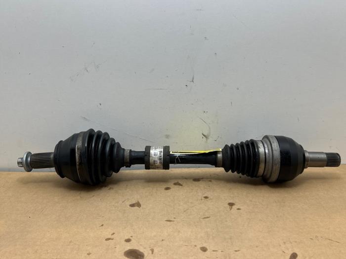 Aandrijfas links-voor Mercedes CLA