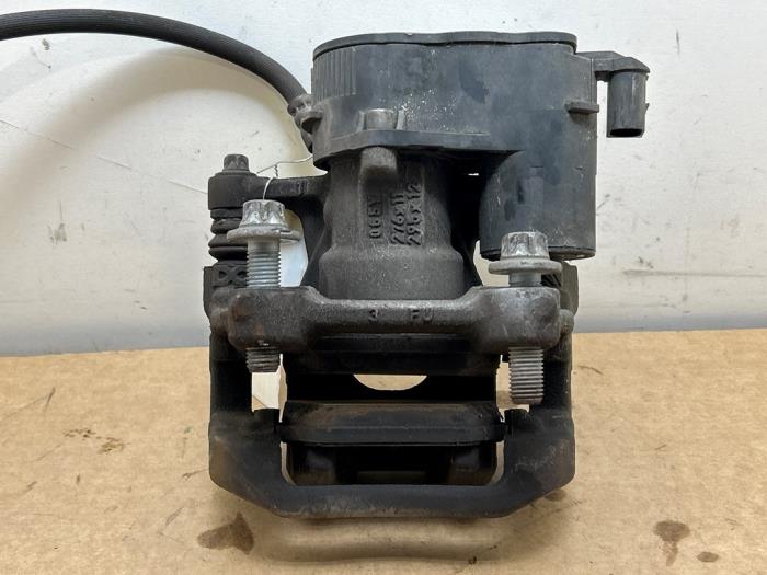 Bremszange links hinten Mercedes CLA