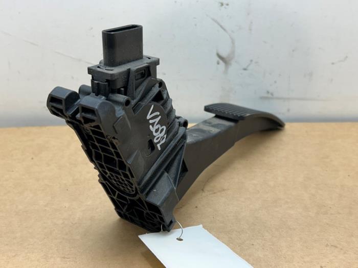 Pedal gazu Mercedes CLA