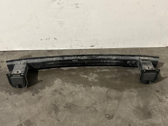 Barre châssis arrière Mercedes CLA