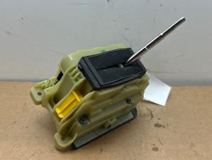 Gebruikte Versnellingspook Mercedes C (W204) 2.2 C-220 CDI 16V Prijs € 108,90 Inclusief btw aangeboden door Autoparts Van De Velde