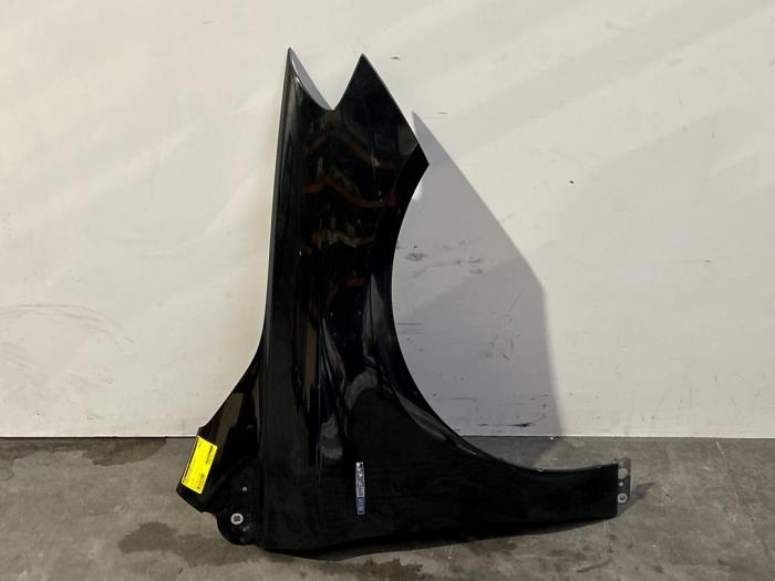 Blotnik prawy przód Mercedes B-Klasse