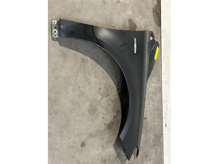 Blotnik prawy przód Mercedes B-Klasse