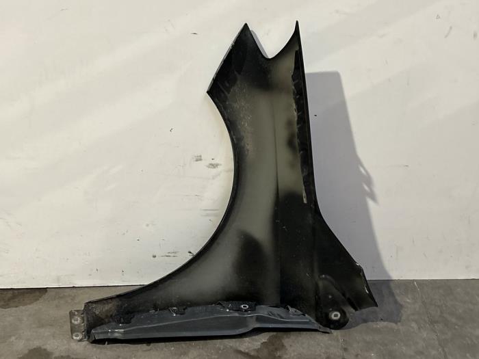 Blotnik prawy przód Mercedes B-Klasse