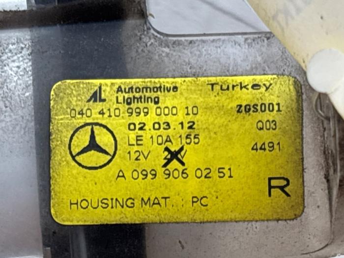 Feu antibrouillard avant droit Mercedes B-Klasse