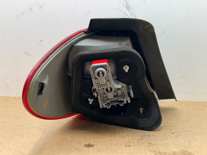 Luz trasera derecha Mercedes B-Klasse